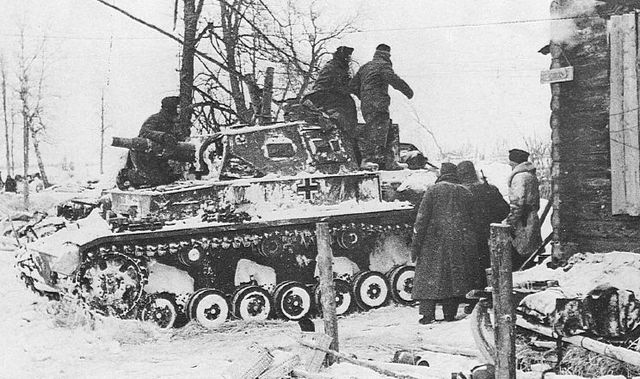 Panzer IV Ausf E de la 20ª Panzer Division en las afueras de Moscú. Diciembre de 1941