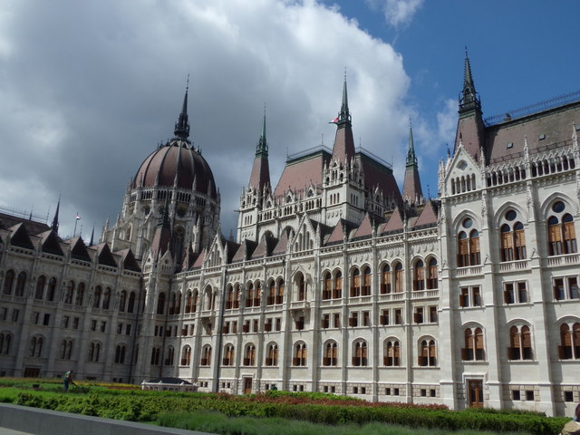 Budapest en 4 días - Blogs of Hungary - Segundo día: Recorriendo Pest (2)