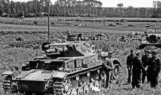 Panzer IV Ausf D de la 4ª Panzer Division en Bélgica. Mayo de 1940