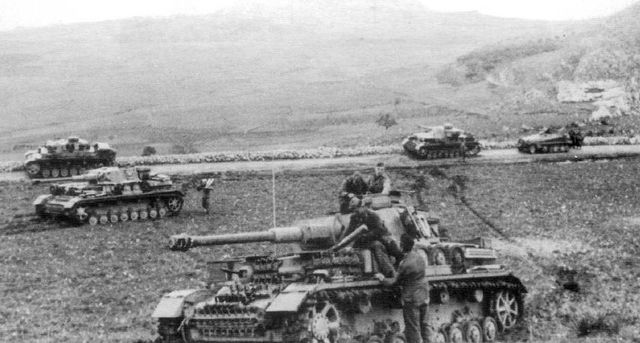 Compañía de Panzer IV de la 10ª Panzer Division en El Guettar, Túnez. Marzo de 1943