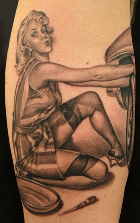 Standing_Army_Girl_Pin_Up_Full_Tattoo_1