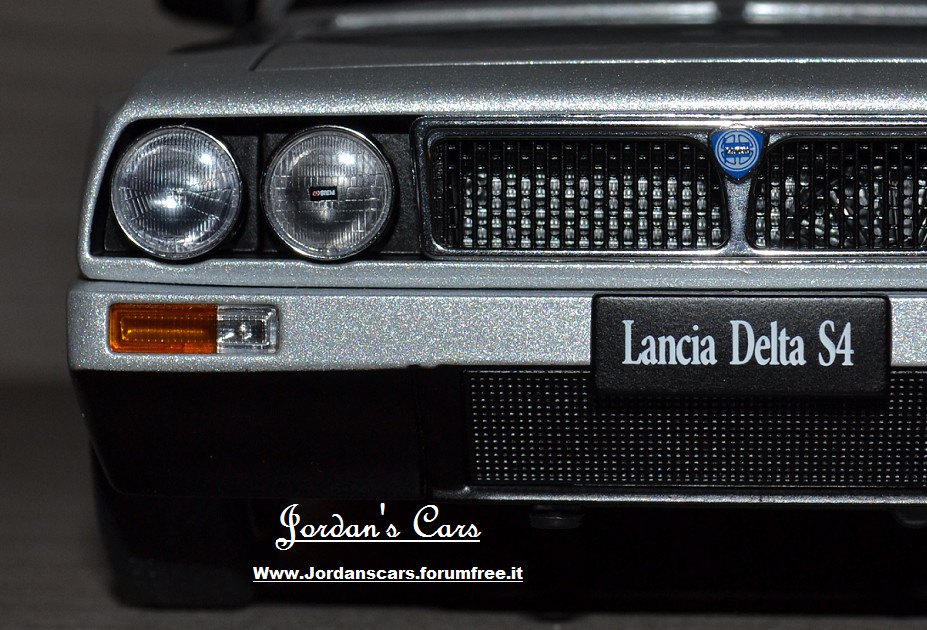 Lancia_Delta_S4_Autoart_b